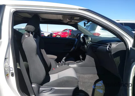 2015 Scion Tc из США, поврежденный, VIN JTKJF5C7XFJ004867